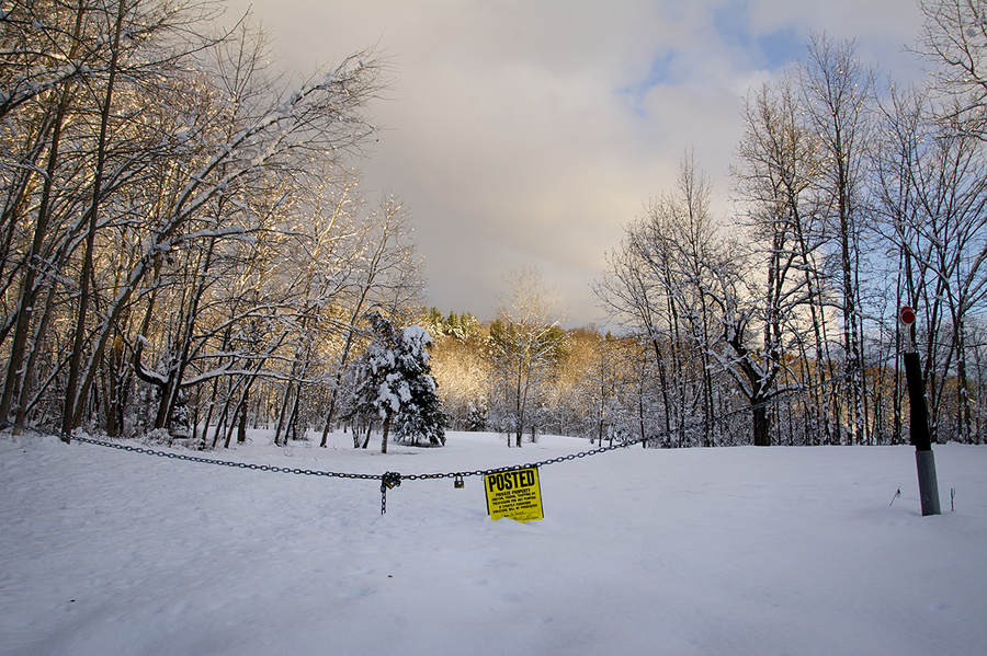 Yellow Posted on Chain; Quinn Lane : Rural Impressions : Diane Smook Photography: Nature, Dance, Documentary