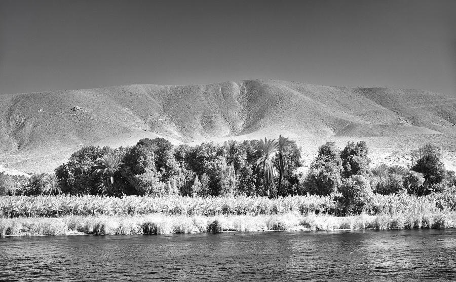 Sailing on the Nile : Infrared Egypt : Diane Smook Photography: Nature, Dance, Documentary