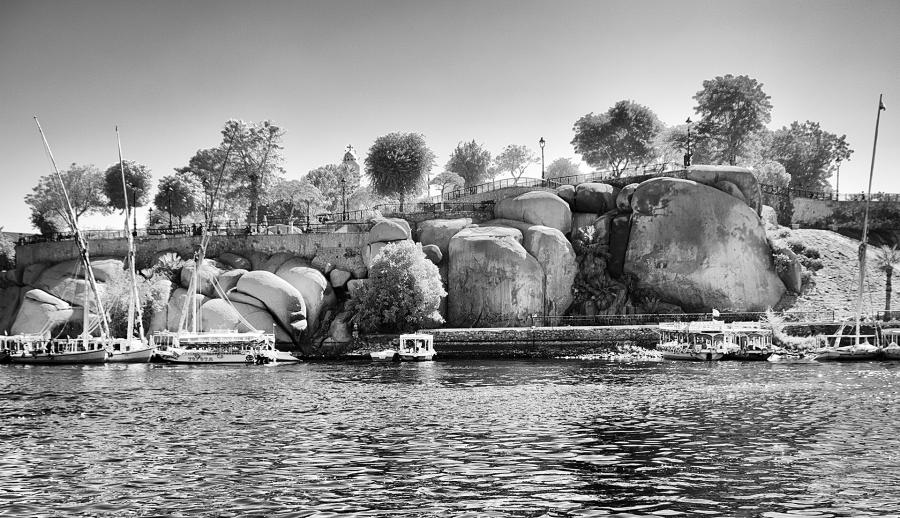 Sailing on the Nile : Infrared Egypt : Diane Smook Photography: Nature, Dance, Documentary