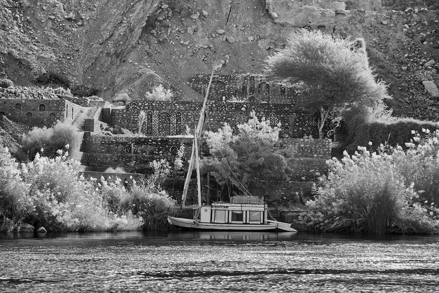 Sailing on the Nile : Infrared Egypt : Diane Smook Photography: Nature, Dance, Documentary