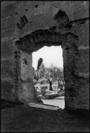 Hadrian's Villa, Arch : Rome and a Villa : Diane Smook Photography: Nature, Dance, Documentary