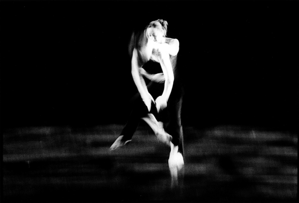 "If It's Flying You Recall..." Tech Rehearsal, 11 : Becoming Dance : Diane Smook Photography: Nature, Dance, Documentary