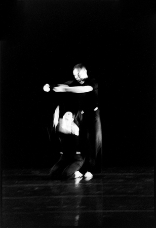 "If It's Flying You Recall..." Tech Rehearsal, 3 : Becoming Dance : Diane Smook Photography: Nature, Dance, Documentary