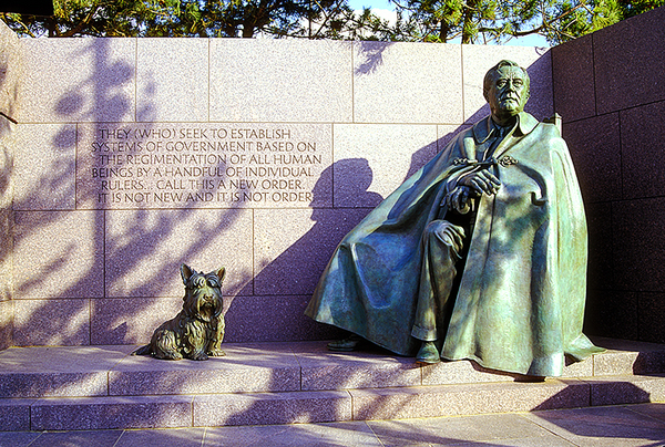 Final placement of FDR and Fala : Shaping A President : Diane Smook Photography: Nature, Dance, Documentary